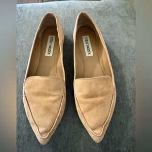Steve Madden Women's Beige Suede Loafers
